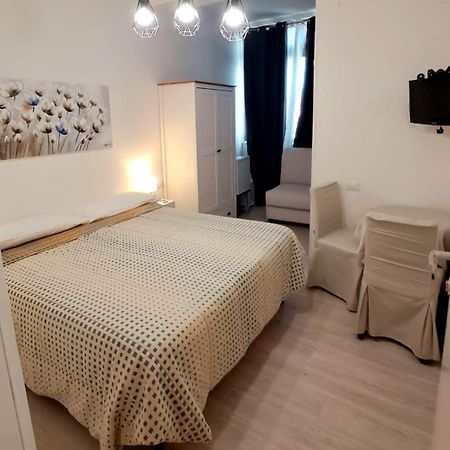 Affittacamere Miri Cagliari Ngoại thất bức ảnh