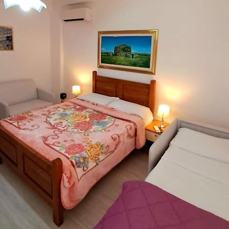 Affittacamere Miri Cagliari Ngoại thất bức ảnh