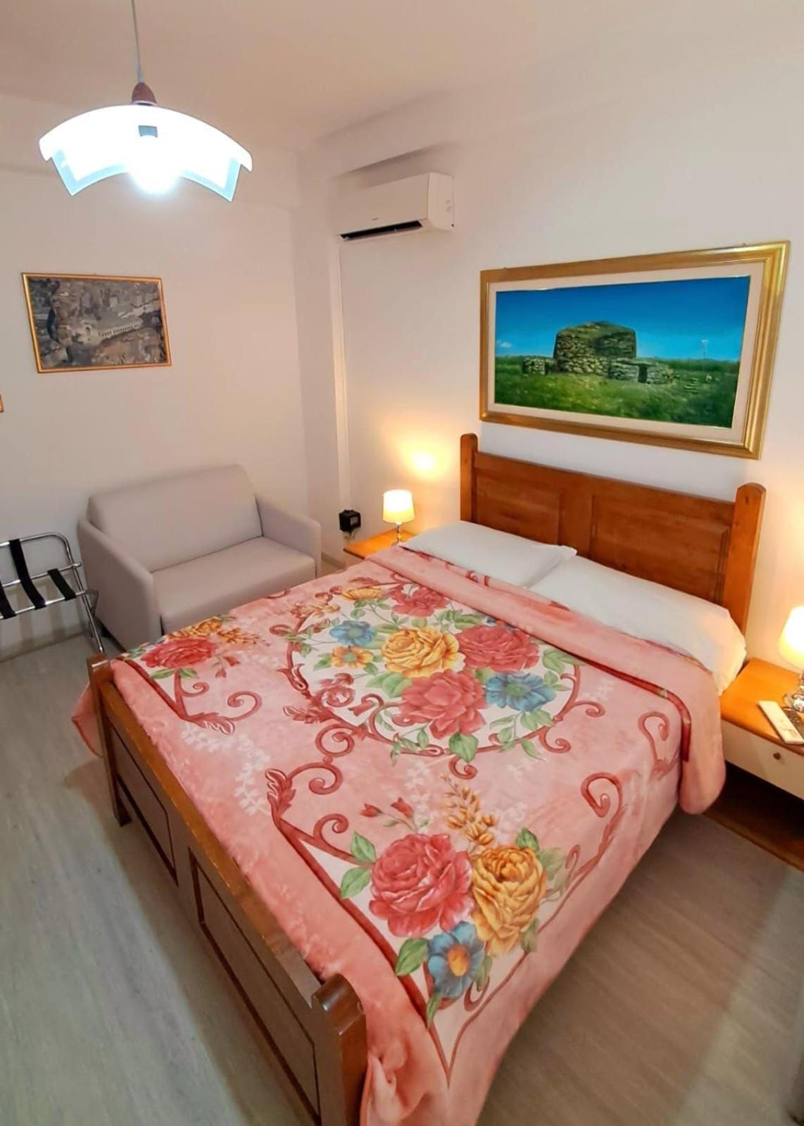 Affittacamere Miri Cagliari Ngoại thất bức ảnh