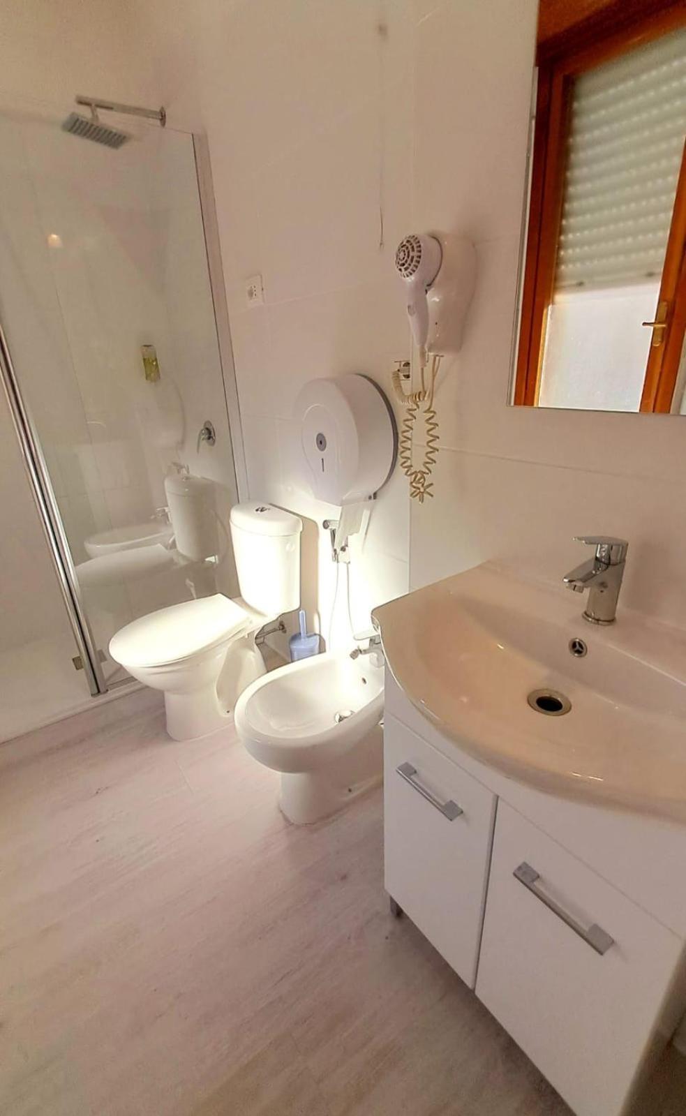 Affittacamere Miri Cagliari Ngoại thất bức ảnh